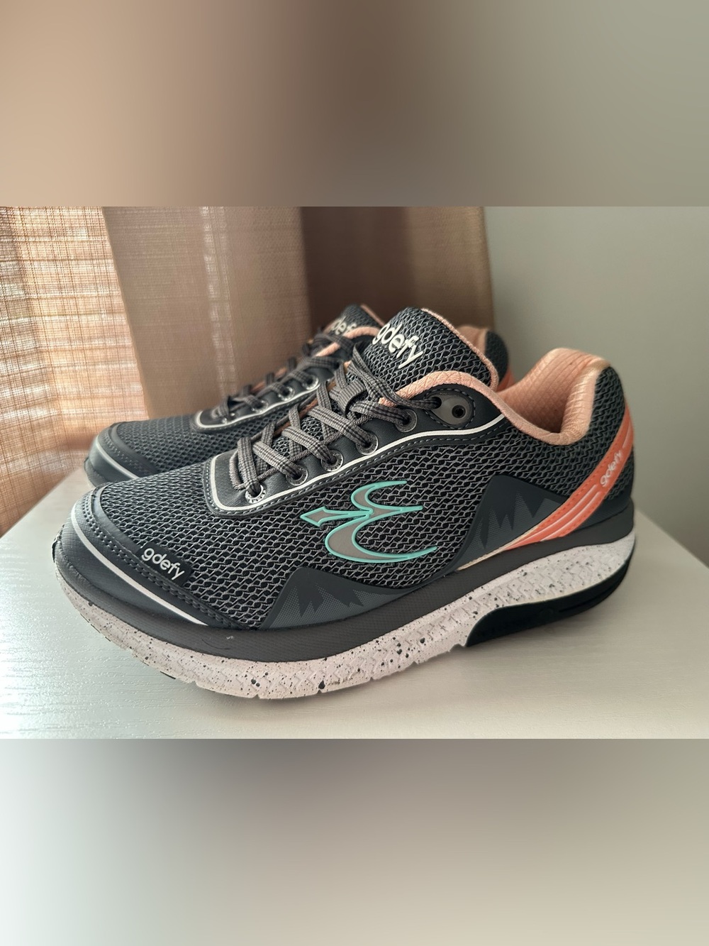GDEFY Gravity Defyer Women's Gray Salmon Mighty Walk Athletic Sneakers